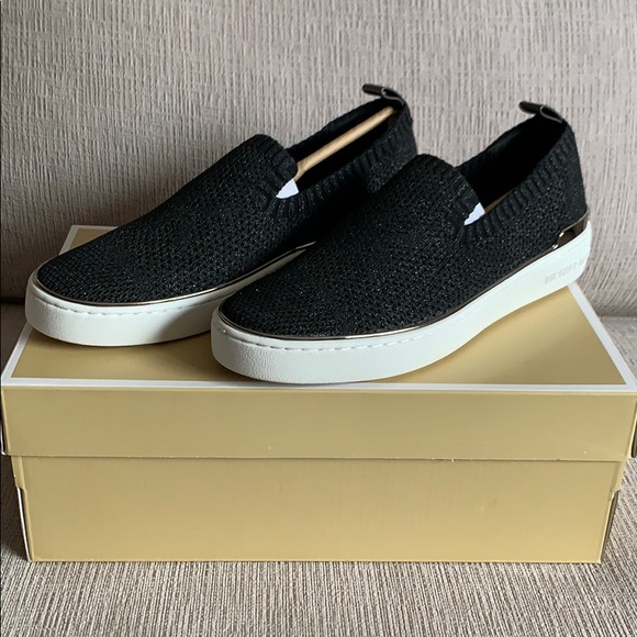 michael kors skyler slip on black